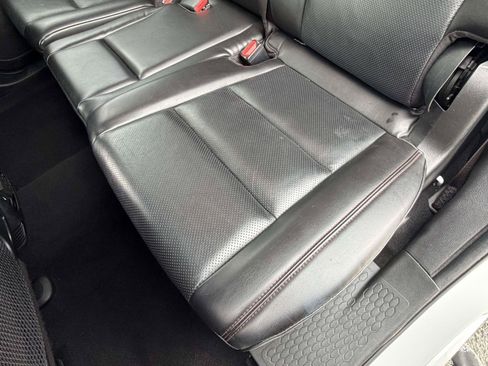 Used 2024 Dodge Durango GT RWD image 31