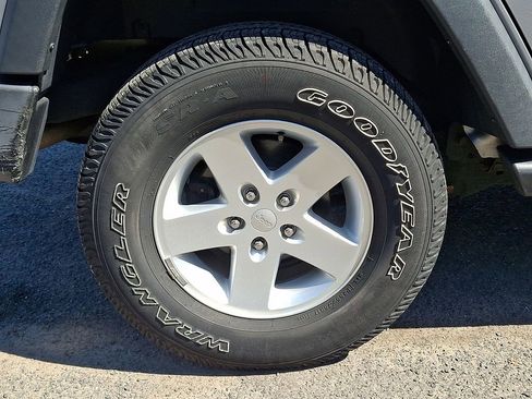 Used 2017 Jeep Wrangler Unlimited Sport w/ Quick Order Package 24S image 33