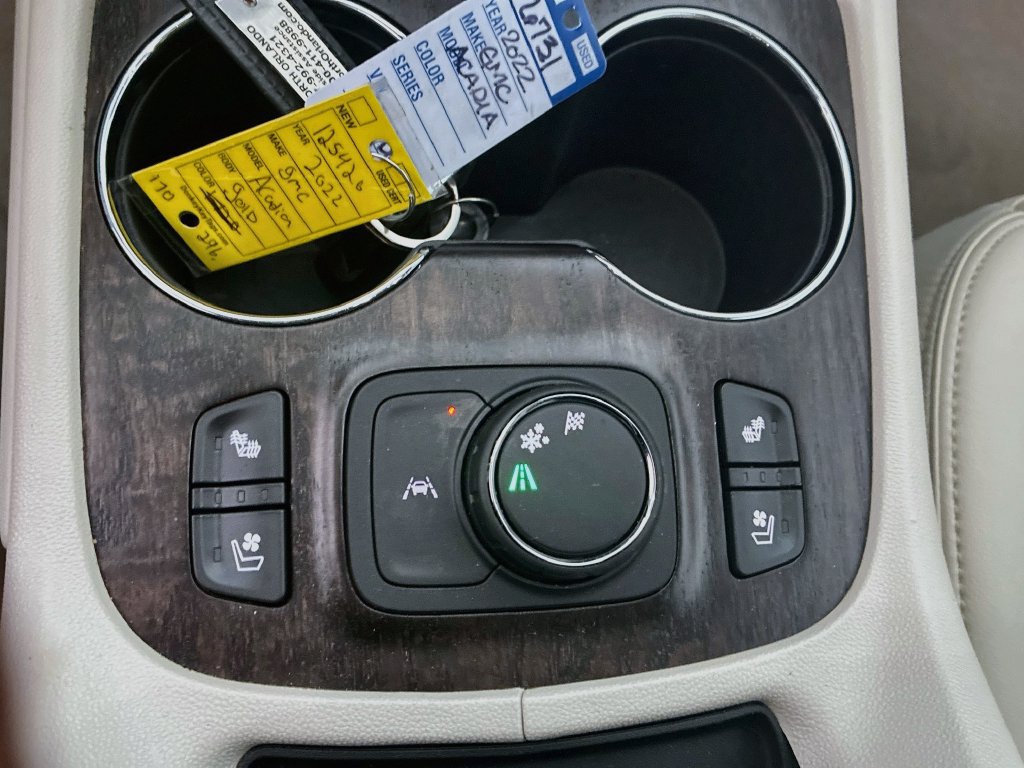 Used 2022 GMC Acadia Denali FWD image 21