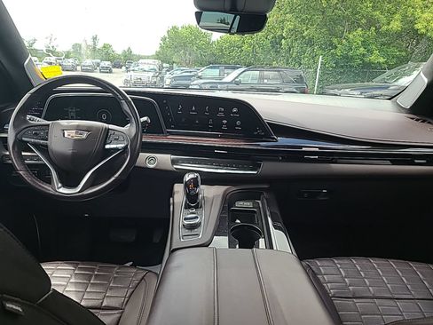 Used 2021 Cadillac Escalade Sport Platinum AWD/4WD image 8