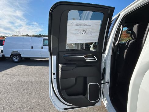 New 2026 GMC Sierra 2500 SLE w/ SLE Value Package; image 30