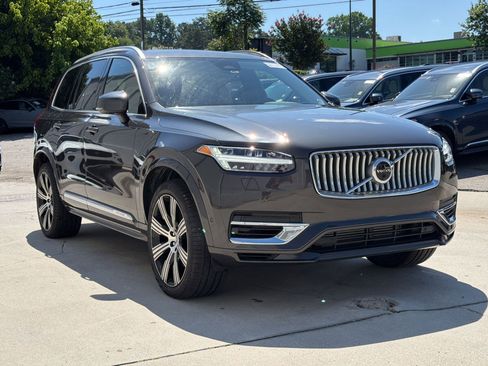 Used 2024 Volvo XC90 T8 Plus w/ Protection Package Premier AWD/4WD image 7