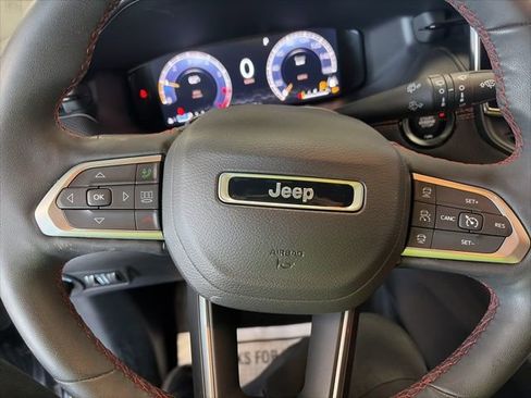 Used 2023 Jeep Compass Trailhawk w/ Trailhawk Elite Group AWD/4WD image 18