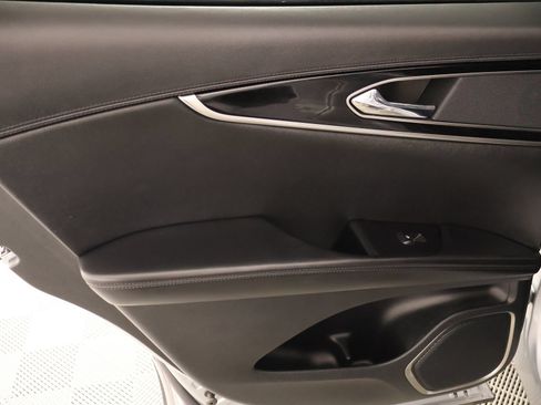 Used 2023 Lincoln Nautilus AWD w/ Premium Package image 17