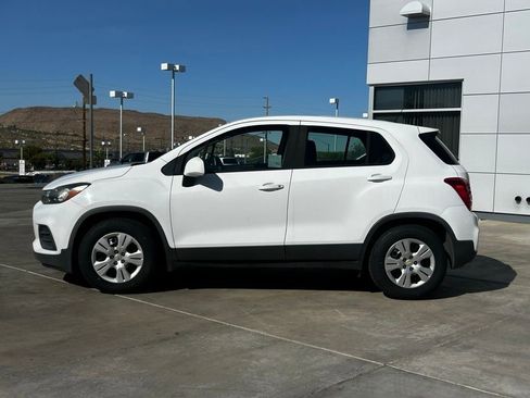 Used 2017 Chevrolet Trax LS image 5