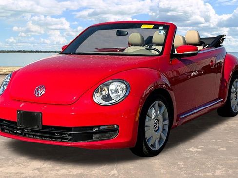 Used 2015 Volkswagen Beetle 1.8T image 2