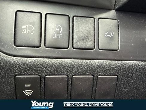 Used 2019 Toyota Highlander XLE AWD/4WD image 21