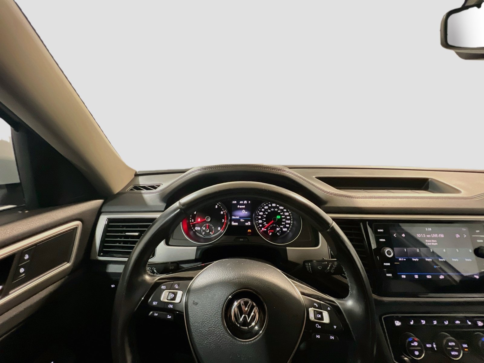 Used 2018 Volkswagen Atlas SEL FWD image 7