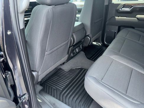 New 2025 GMC Sierra 1500 SLE w/ Preferred Package image 33