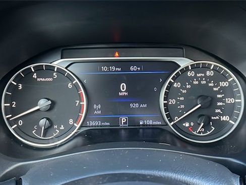 Used 2025 Nissan Altima 2.5 SV image 30