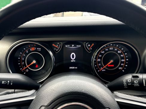 Used 2023 Jeep Wrangler Unlimited Sport AWD/4WD image 17