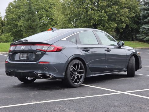 Certified 2024 Honda Civic Sport Touring image 24