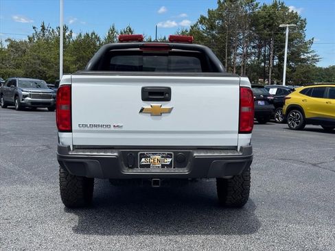 Used 2017 Chevrolet Colorado ZR2 w/ LPO, Premium Interior Package AWD/4WD image 4