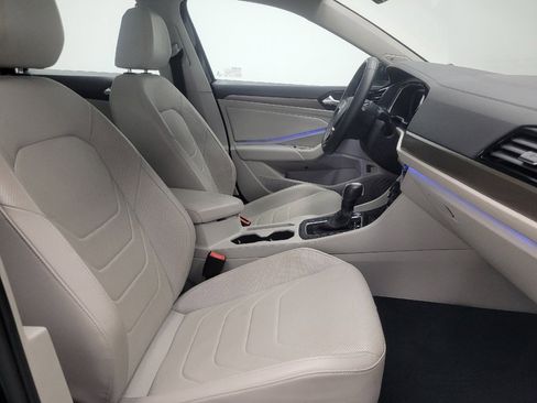Used 2021 Volkswagen Jetta SEL Premium FWD image 21