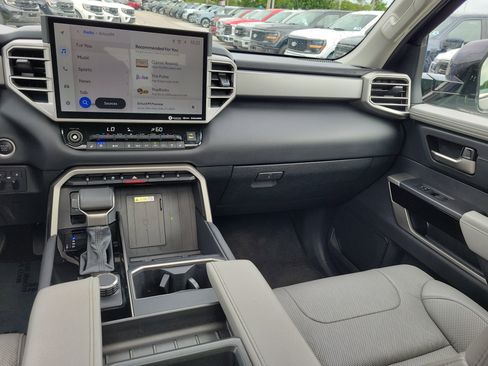 Used 2023 Toyota Tundra Limited w/ Power Package RWD image 12
