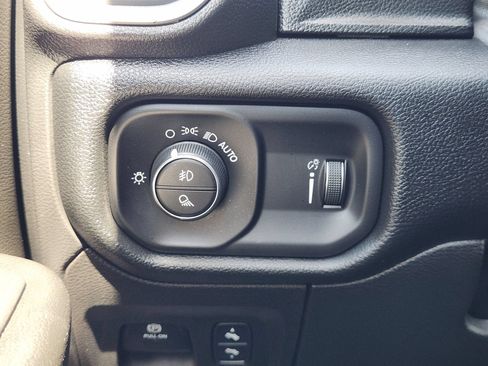 Used 2022 RAM 1500 Lone Star RWD image 22