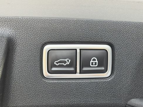 Certified 2023 Kia Sorento EX w/ Panoramic Sunroof Package FWD image 16