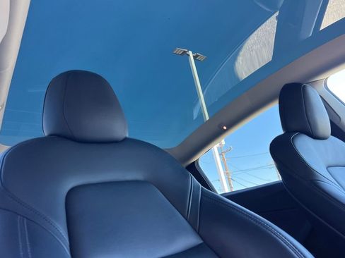 Used 2021 Tesla Model Y 2WD image 17