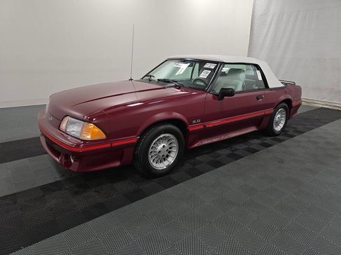 Used 1988 Ford Mustang GT image 1