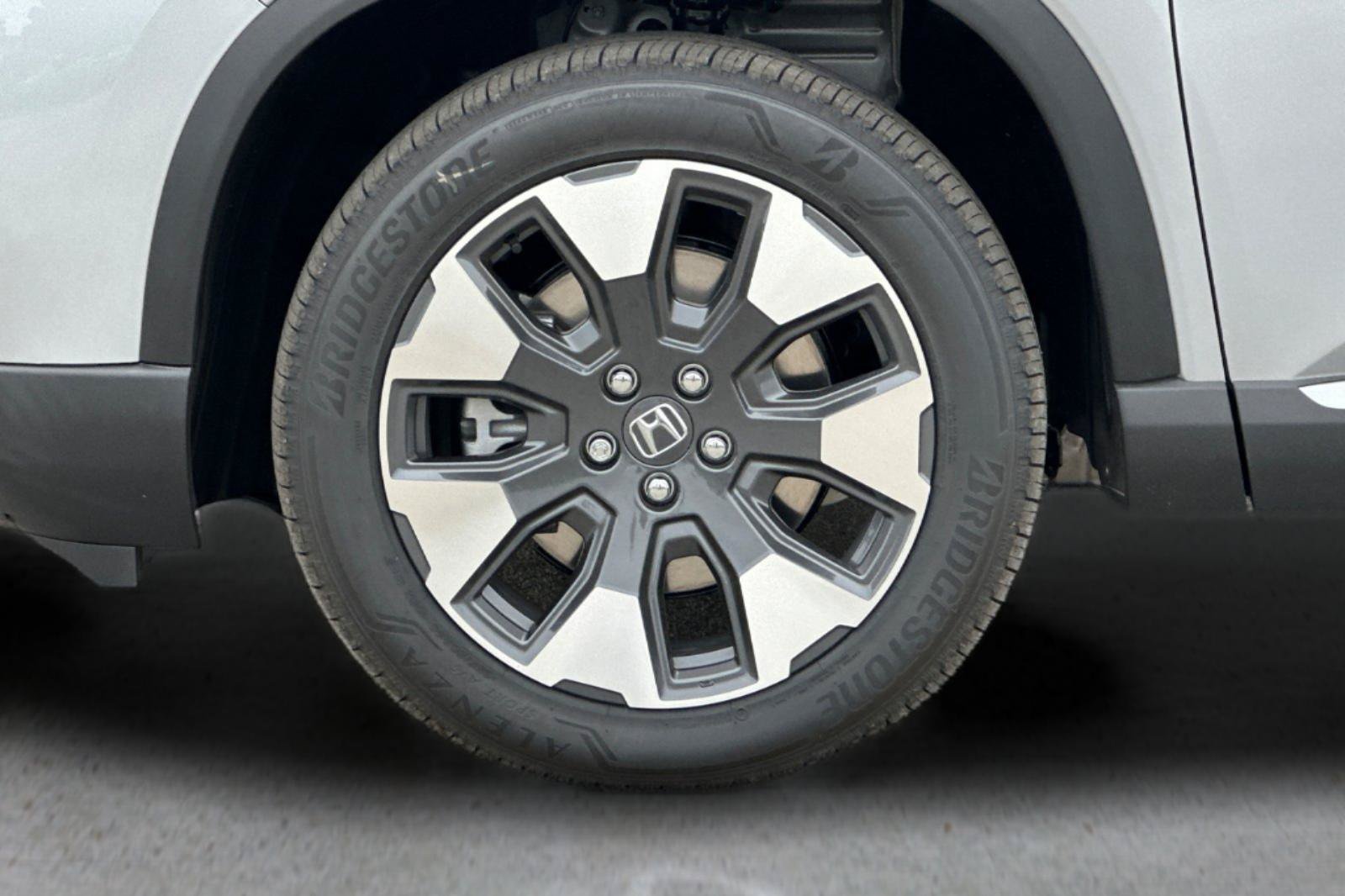 New 2026 Honda Pilot Touring image 35