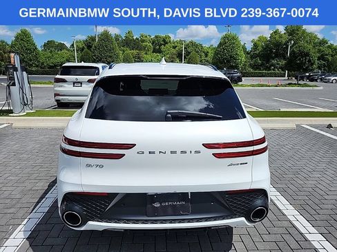 Used 2022 Genesis GV70 3.5T Sport w/ Sport Advanced Package AWD/4WD image 5
