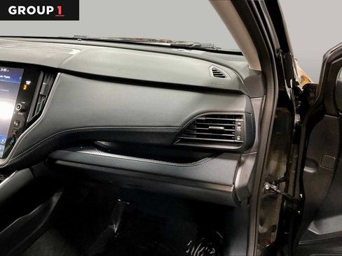 Certified 2023 Subaru Outback Premium AWD/4WD image 18