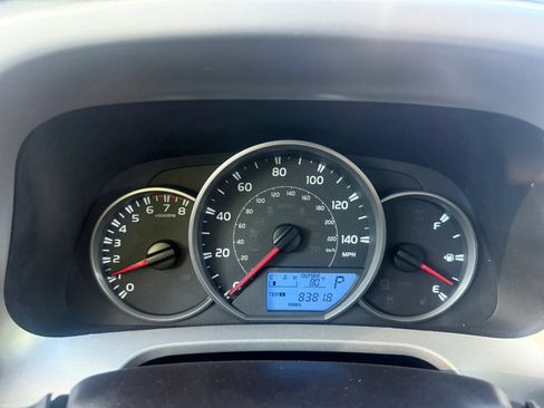 Used 2016 Toyota RAV4 LE AWD/4WD image 14