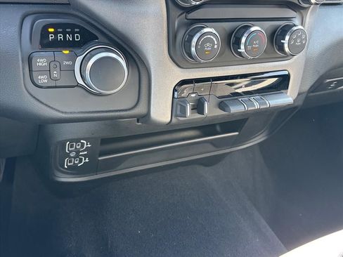 Used 2024 RAM 2500 Big Horn w/ Bed Utility Group image 18