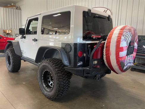 Used 2012 Jeep Wrangler Rubicon w/ PWR Convenience Group AWD/4WD image 3