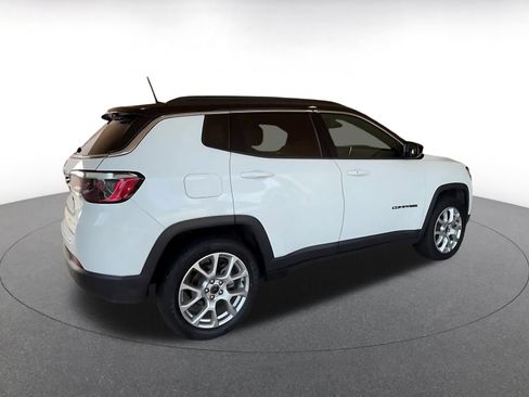 Used 2025 Jeep Compass Limited AWD/4WD image 14
