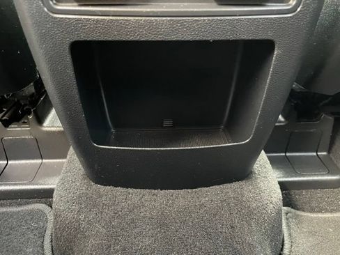 Certified 2020 Ford Explorer XLT w/ Comfort Package AWD/4WD image 33