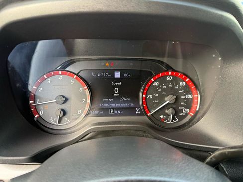 Used 2020 Nissan Titan PRO-4X w/ Pro-4x Convenience Package AWD/4WD image 37