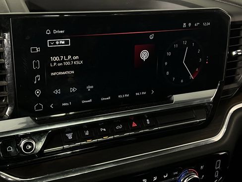 Used 2024 GMC Sierra 3500 SLT w/ SLT Convenience Package image 17