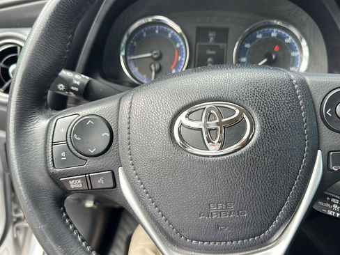 Used 2018 Toyota Corolla SE w/ Carpet Mat Package (TMS) FWD image 5
