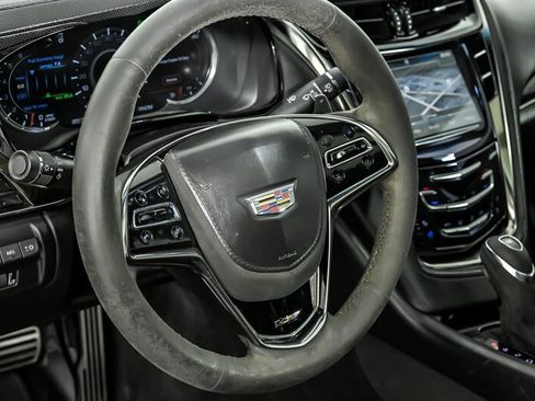 Used 2016 Cadillac CTS V w/ Luxury Package RWD image 20