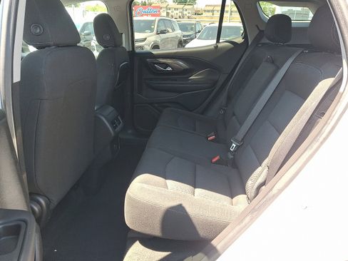 Used 2023 GMC Terrain SLE w/ Elevation Edition AWD/4WD image 11