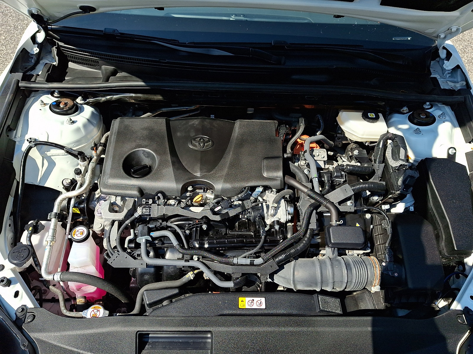 Certified 2025 Toyota Camry SE FWD image 28
