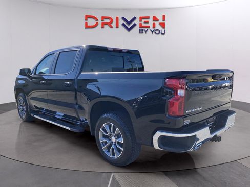 New 2026 Chevrolet Silverado 1500 LT image 3