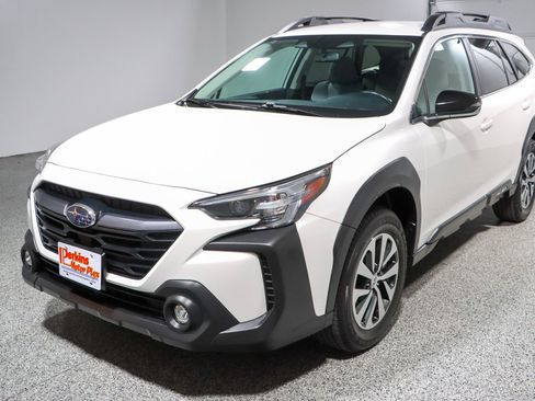Used 2024 Subaru Outback Premium AWD/4WD image 30