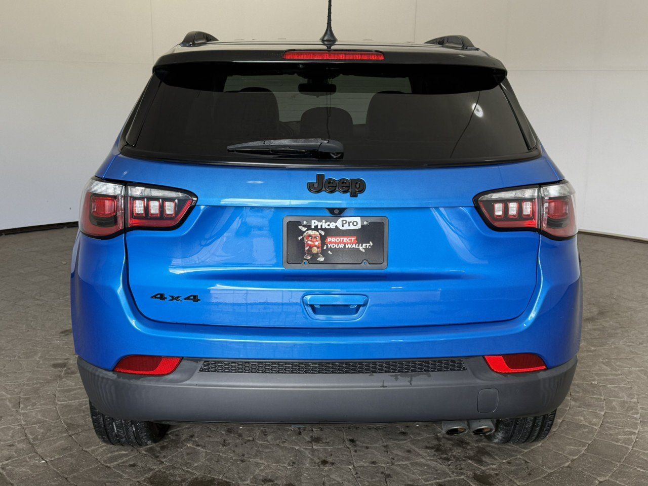 Used 2019 Jeep Compass Latitude AWD/4WD image 6