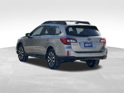 Used 2017 Subaru Outback 2.5i Limited image 7