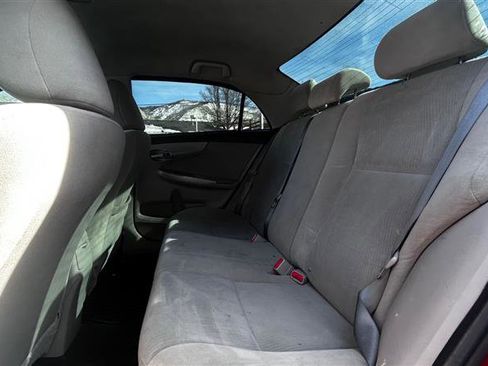 Used 2013 Toyota Corolla LE image 12