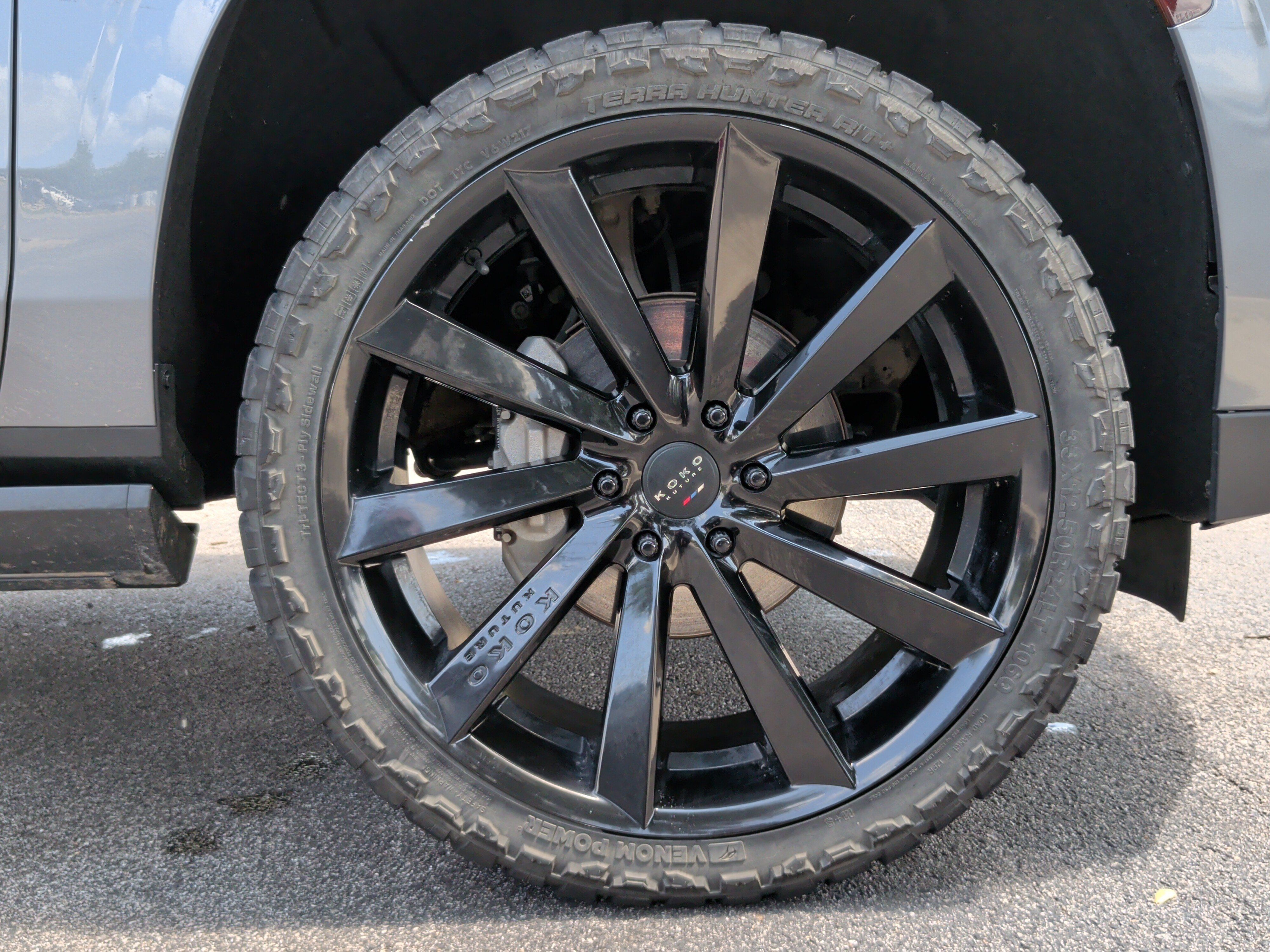 Used 2022 GMC Yukon Denali RWD image 13