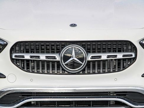 Certified 2025 Mercedes-Benz GLA 250 image 7