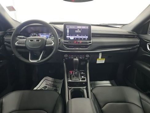 New 2026 Jeep Compass Limited image 33