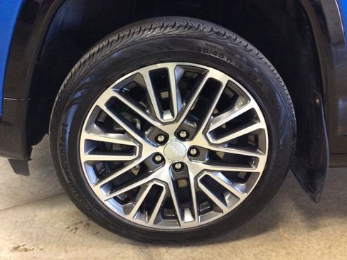 Used 2024 Jeep Compass Limited w/ Elite Group image 10