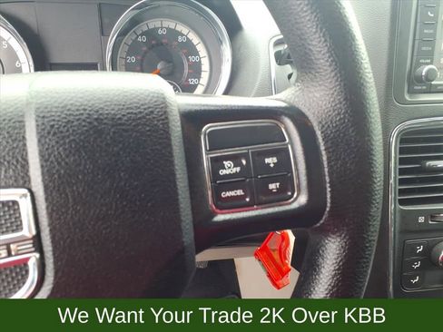 Used 2018 Dodge Grand Caravan SE w/ UConnect Hands-Free Group image 27