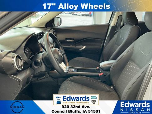 Used 2023 Nissan Kicks SV FWD image 19