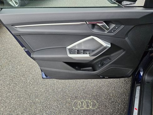 New 2025 Audi Q3 2.0T Premium image 7