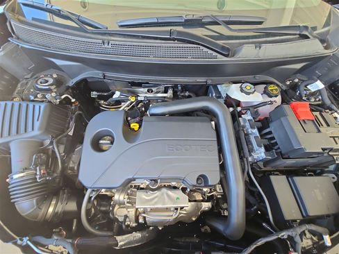 New 2026 Chevrolet Equinox LT w/ Convenience Package II image 29